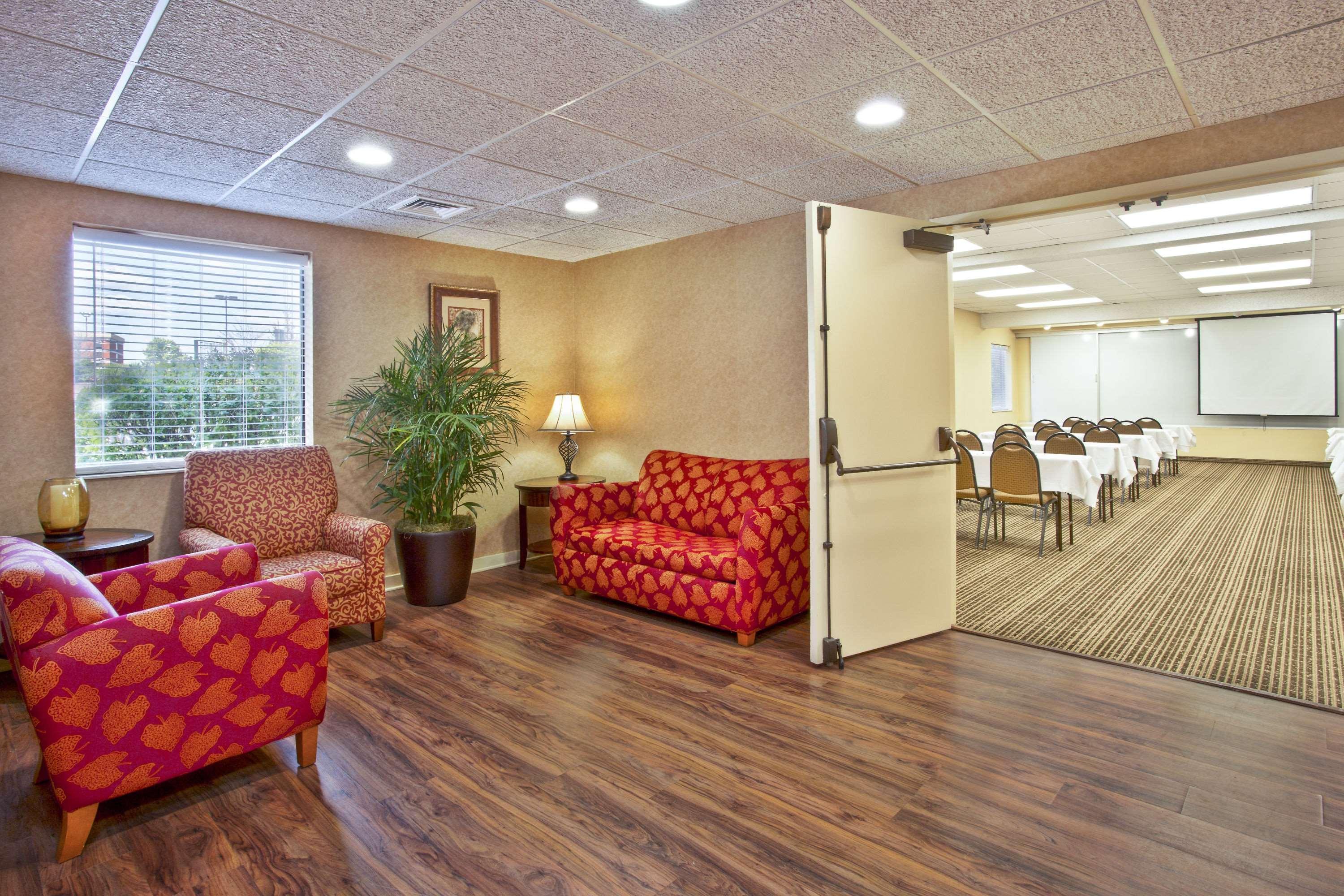 Baymont By Wyndham Knoxville/Cedar Bluff Εξωτερικό φωτογραφία